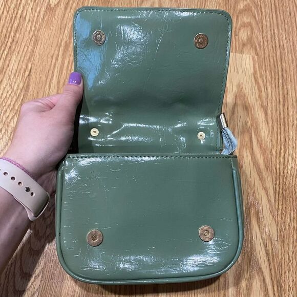 MDD Fashion 79 The Fiona Faux Leather Jacket Handbag Green Gold - Picture 8 of 15